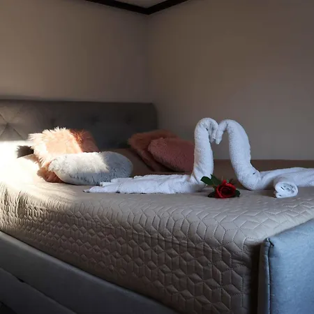 Holzhaus Am Listersee * Windebruch