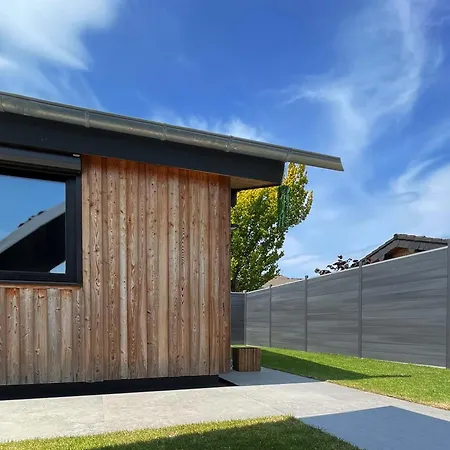 Holzhaus Am Listersee 펜션 *